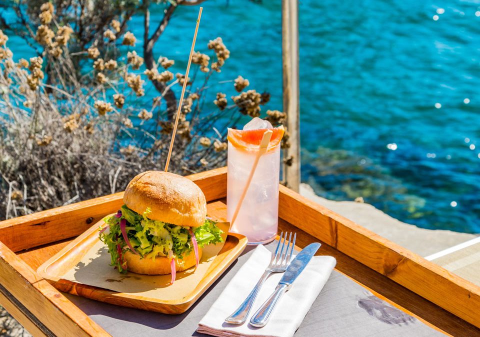 beach-club-giardino-eden-scoglio