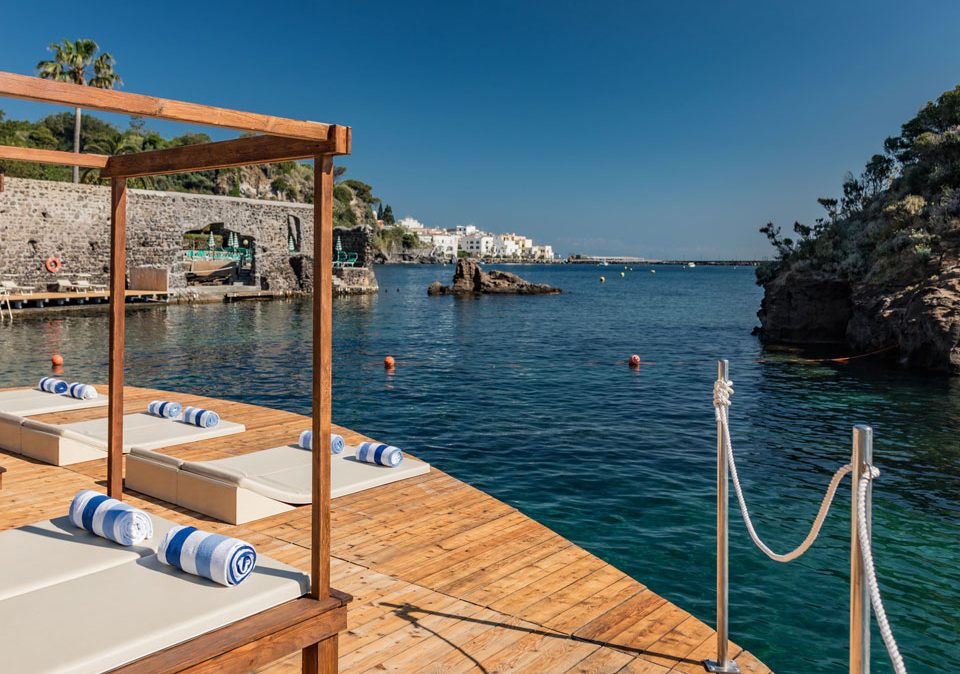 Sea decks Giardino Eden Resort Beach Club